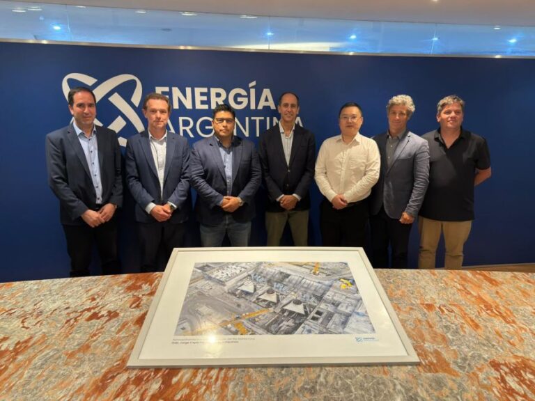 0cf17f7e9aa342e3d278aadd7035d311_XL