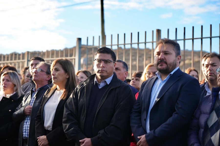 18eefb24d9de293c9a9c02614ec1bde2_XL