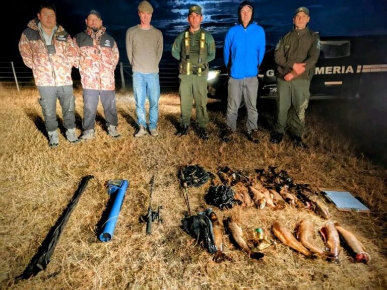 521b512cd238f0ac80664d91ea8dd09d_XL