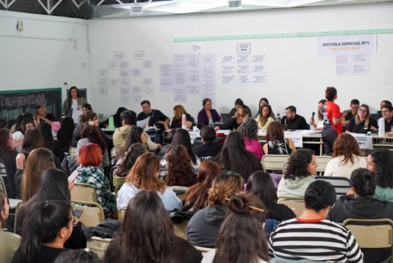 5295f01eb7b3f6802c37eb642c641e70_XL