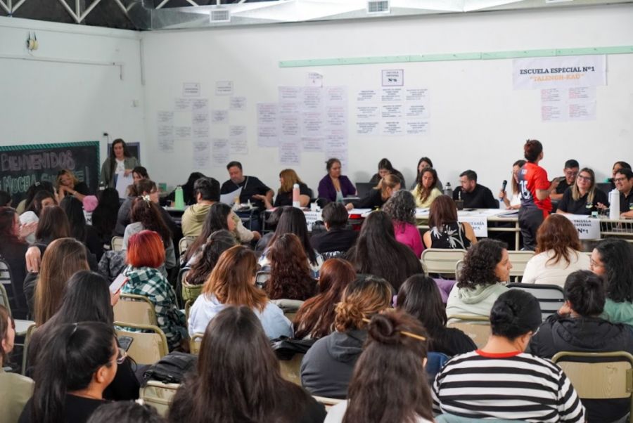 5295f01eb7b3f6802c37eb642c641e70_XL