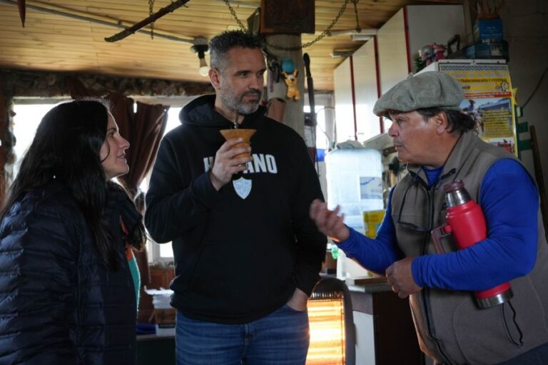 6bc6eb08006df961b7513e0a61d63e0e_XL