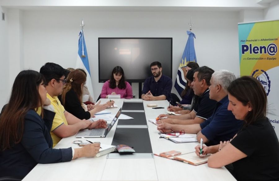 87f49484a0a7e5a489fa66dc2f1ac23d_XL