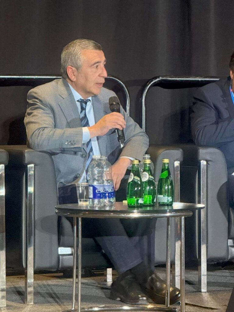 PANEL_ARGENTINA_DAY_LVAREZ_1