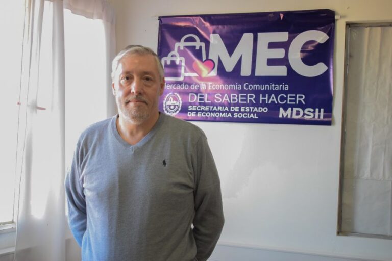 c7401af0f29b6cfe612bb243a09c03a1_XL