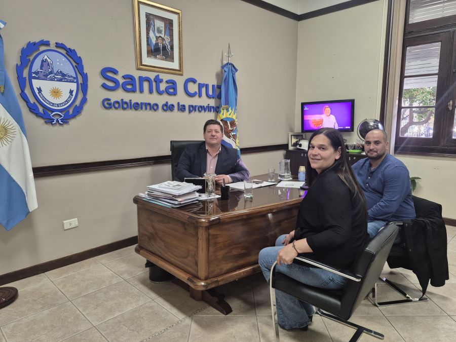 f82923a2b3af2ff3d2aed183b6b61fec_XL